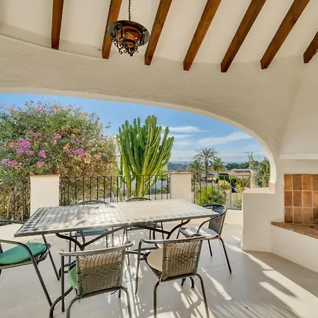 Villa Casa Orense -by Aldertons *